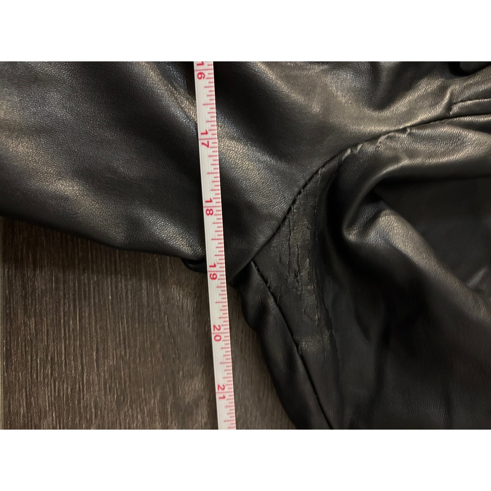 Chelsea DeBoer Lily & Lottie Black Faux Leather Belted Moto Biker Jacket Large - Picture 6 of 8
